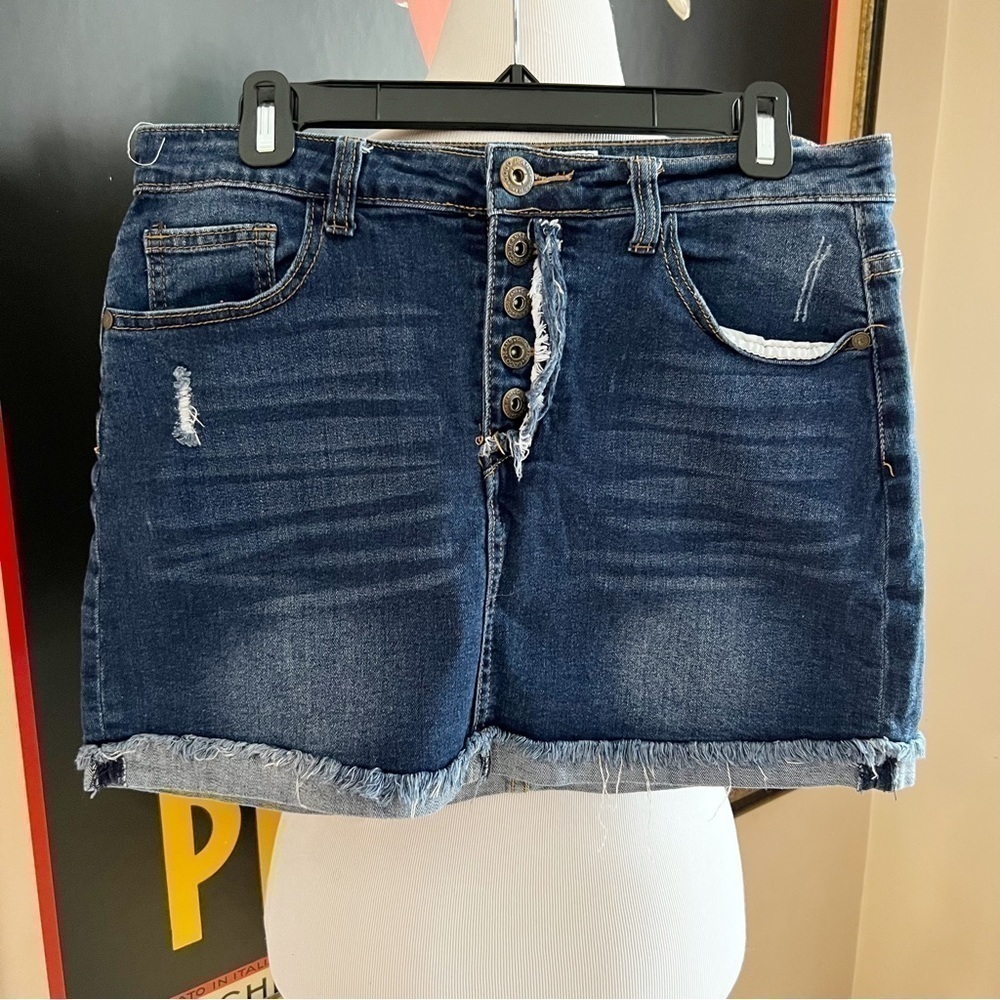 GOGO JEANS USA 5 button Rough Hem Distressed Dark Denim Mini Skirt Size 11
